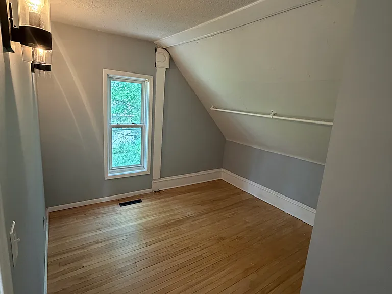 2300 Cole Ave SE — Photo 12
