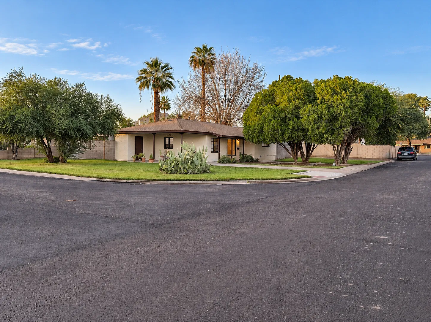 4 bed, 1800 sqft, $2,895 — Photo 2