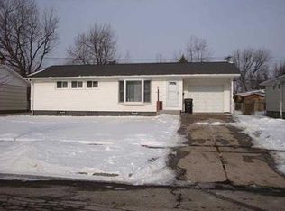 166 Greentree Rd, Tonawanda, NY 14150