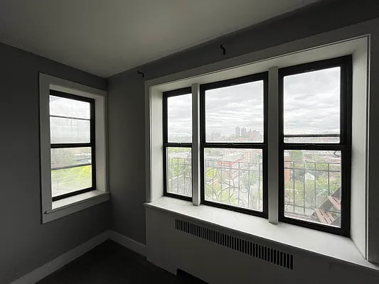 Rented by Bruma Realty LLC | media 9