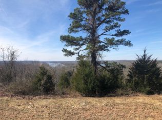 680 Rivers Edge Dr, Bath Springs, TN 38311