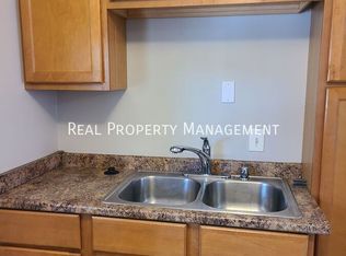 3025 N Frederick Ave, Milwaukee, WI 53211