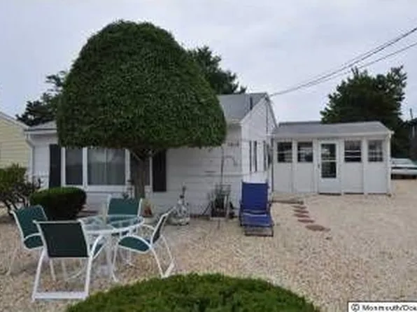 1616 Tamiami Rd, Forked River, NJ 08731