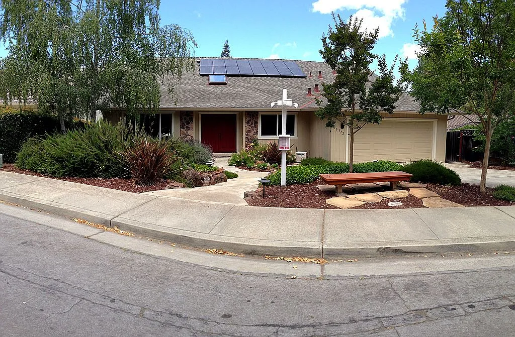 10372 Scenic Cir photo 1