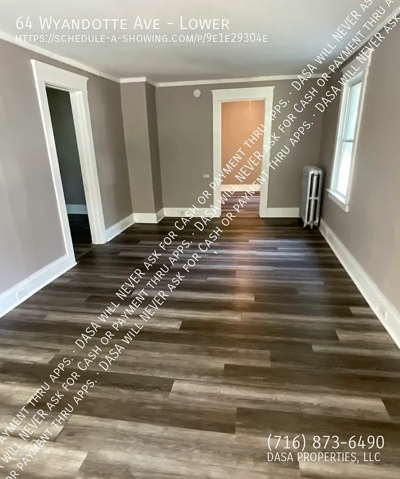 64 Wyandotte Lower - 2 Bed / 1 Bath — Photo 2