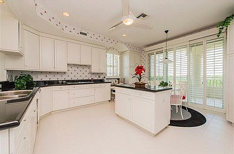 4th image of 4811 Island Pond Ct Unit 505