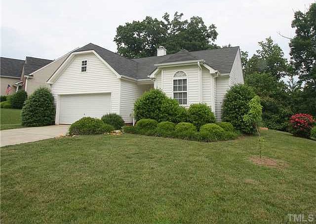 1st image of 2417 Summit Dr
