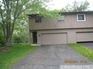 6708 Doriann Ct, Eden Prairie, MN 55346