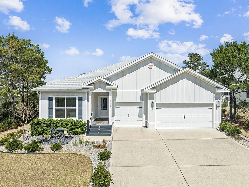 1st image of 615 Golf Club Dr