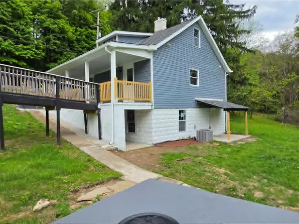 132 Cherry Tree Rd, Grindstone, PA 15442