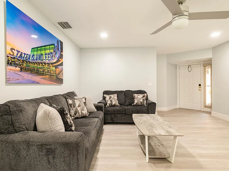 300 Crosswinds Dr #B1 — Photo 2