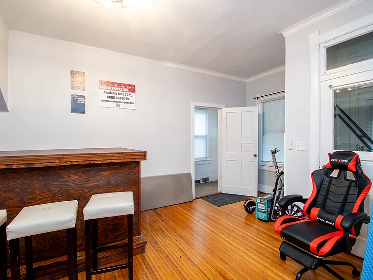 1405 W Barker Ave — Photo 3