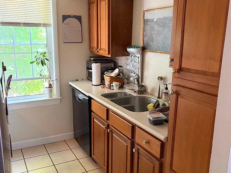 671 Sparrow Ln #I1 — Photo 6
