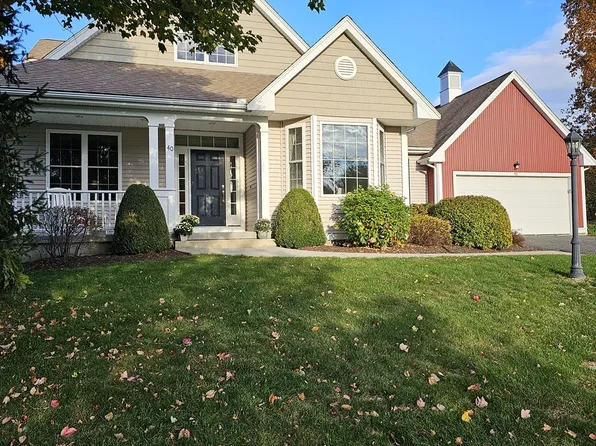 40 Braeburn Ln Unit 40, Ashland, MA 01721