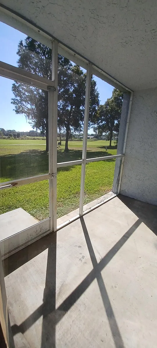Building Photo - 458 Fairways Cir #C102