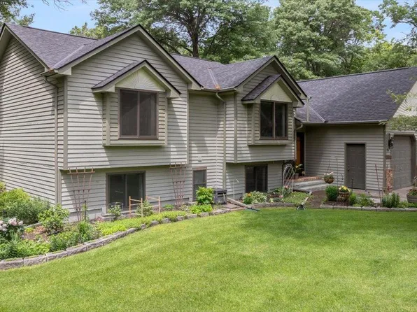 16715 Paul Rd, Brainerd, MN 56401