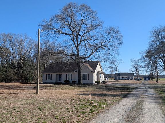 2nd image of 25450 Honeysuckle Dr