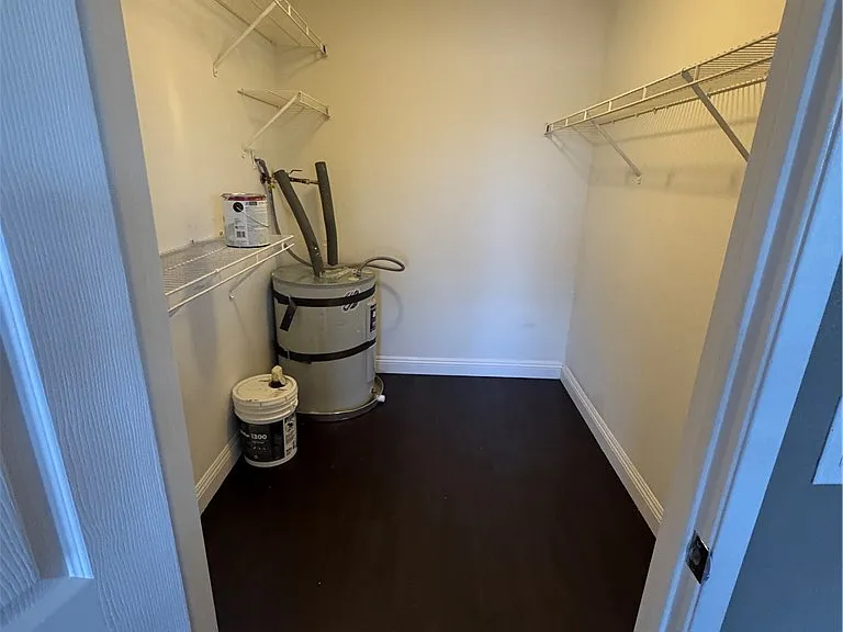 5146 S Jones Blvd #201 — Photo 26