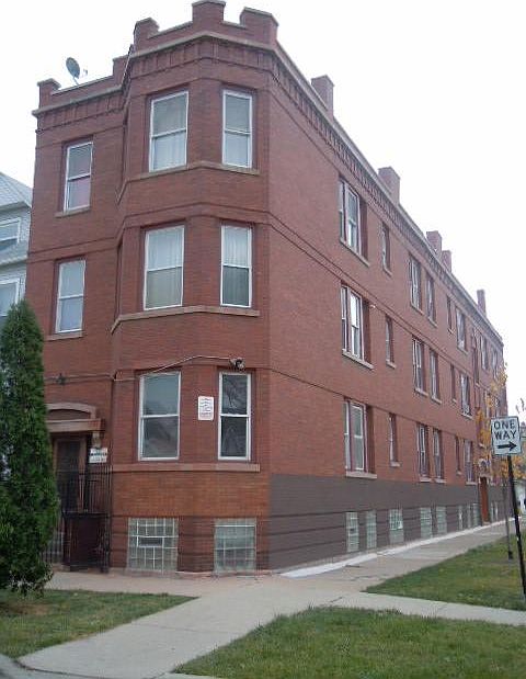 1st image of 3535 W Medill Ave Fl 1ST