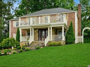 38 East Gate, Manhasset, NY 11030