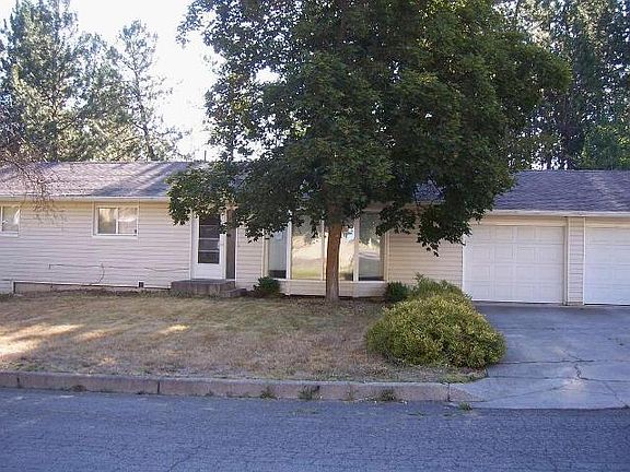2nd image of 211 S Westwood Dr