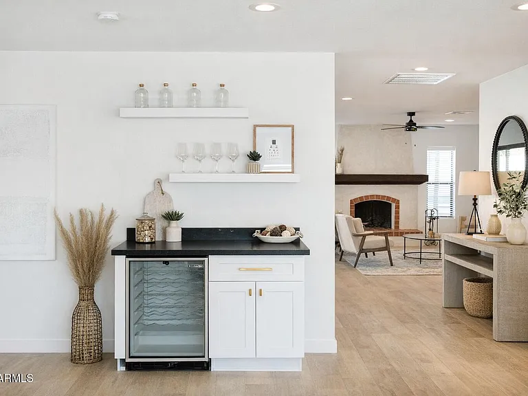 6302 E Winchcomb Dr — Photo 20