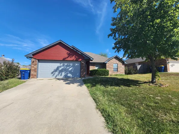 1704 Cherokee Trl, Choctaw, OK 73020