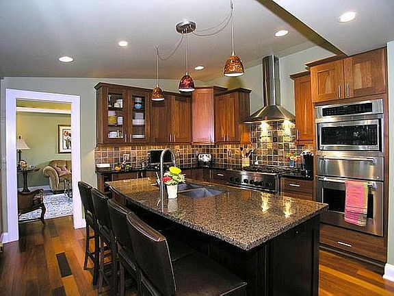 Gourmet Kitchen