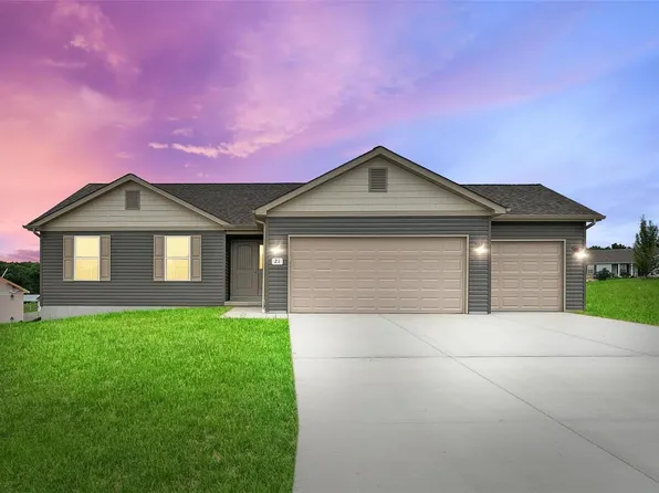 911 Gimli Ln, Wright City, MO 63390