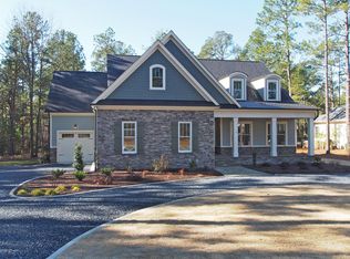 3 Woodword Pl, Pinehurst, NC 28374