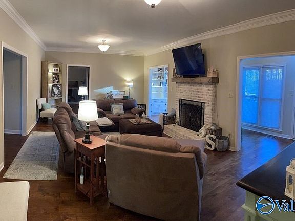 3rd image of 3400 Vestavia Cir SW