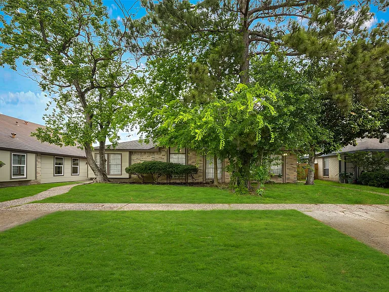 10066 Sharpton Dr — Photo 7