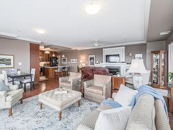 3rd image of 160 Macdonell St #1309