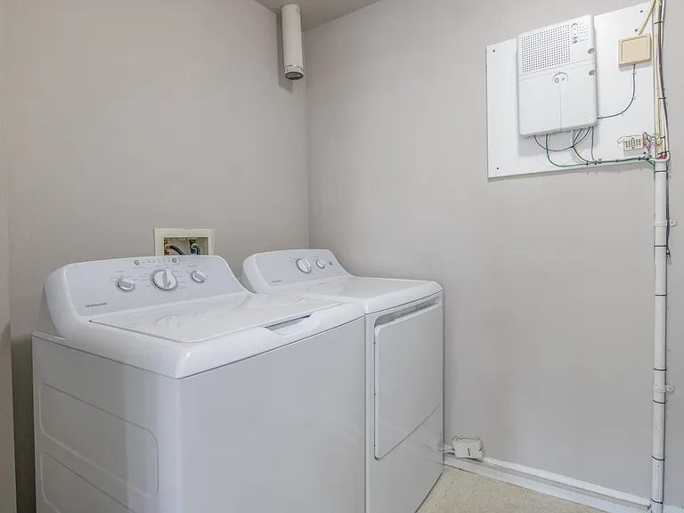 Bent Creek Apartments — Photo 10