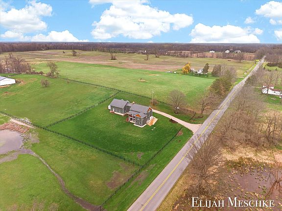 2nd image of 8977 Two Mile Rd NE