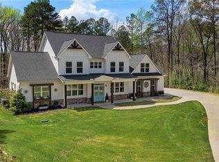 401 Blossom Trl, Acworth, GA 30101