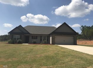 116 Hunters Glen Rd, Griffin, GA 30224