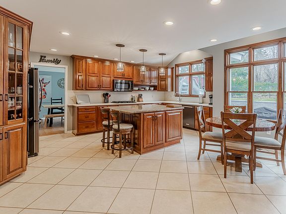 2nd image of 9005 Pepperidge Ct