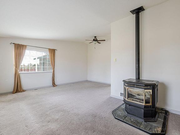 5th image of 12592 SW Wheat Grass Rd