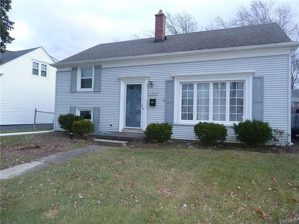 1st image of 4927 Chapman Pkwy
