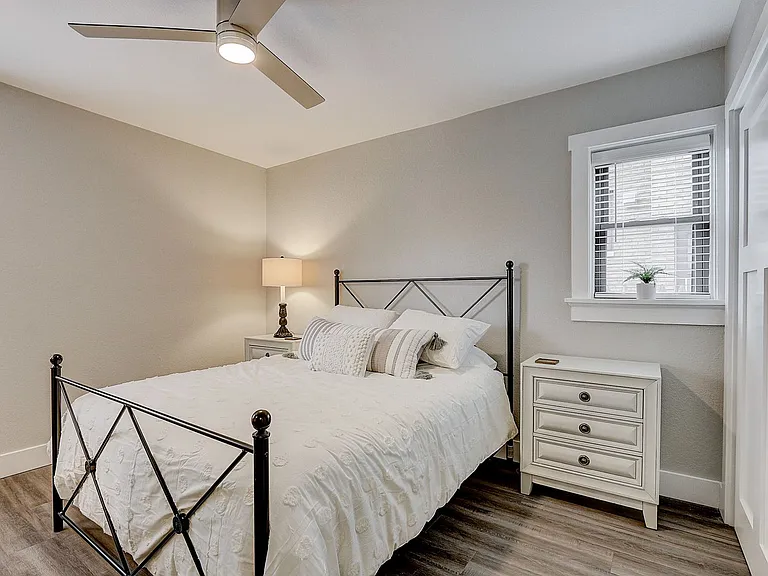 2105 N Booth St — Photo 17