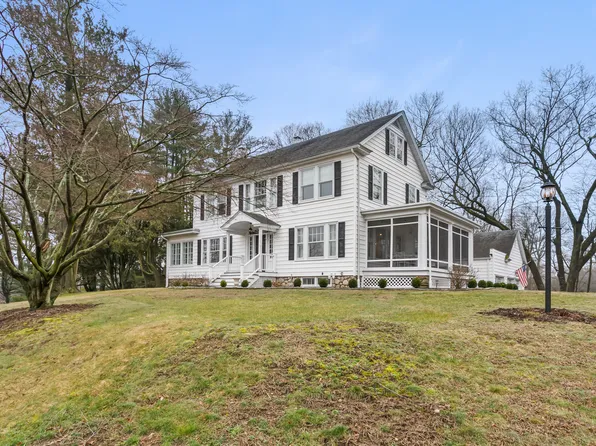 7 Crossland Place, Norwalk, CT 06851