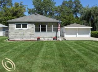 2903 Wisconsin Rd, Troy, MI 48083