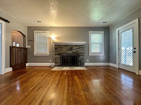 3rd image of 3725 Nottaway St