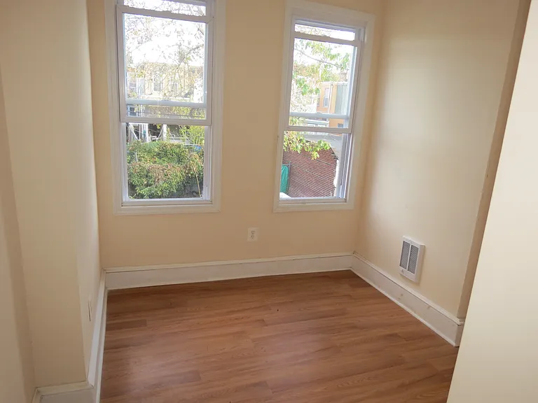 3549 N 7th St — Photo 7
