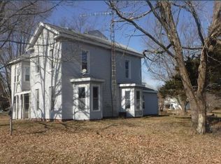 410 Chapin St, Chapin, IL 62628