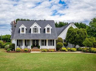 121 Lyndhurst Dr, Anderson, SC 29621