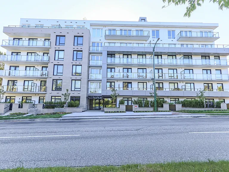 6859 Cambie St #307 — Photo 1