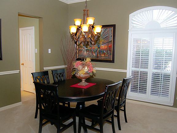 5th image of 3122 Noel Ct