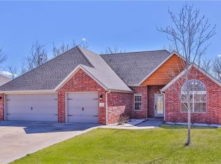 11119 Rosebay Ln, Prairie Grove, AR 72753